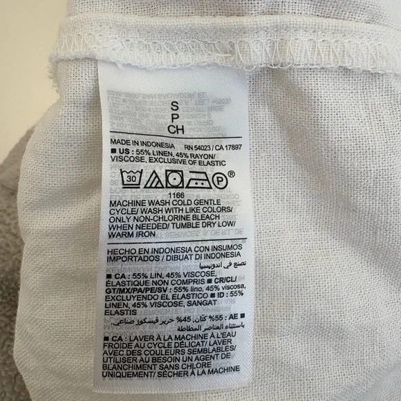 Old Navy O Ring Halter Romper Calla Lily White Linen Blend Smocked Beach Small - Picture 8 of 9